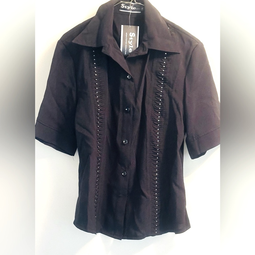 ♥️NWT Black Button-Up Short Sleeves Shirt with Embellishments